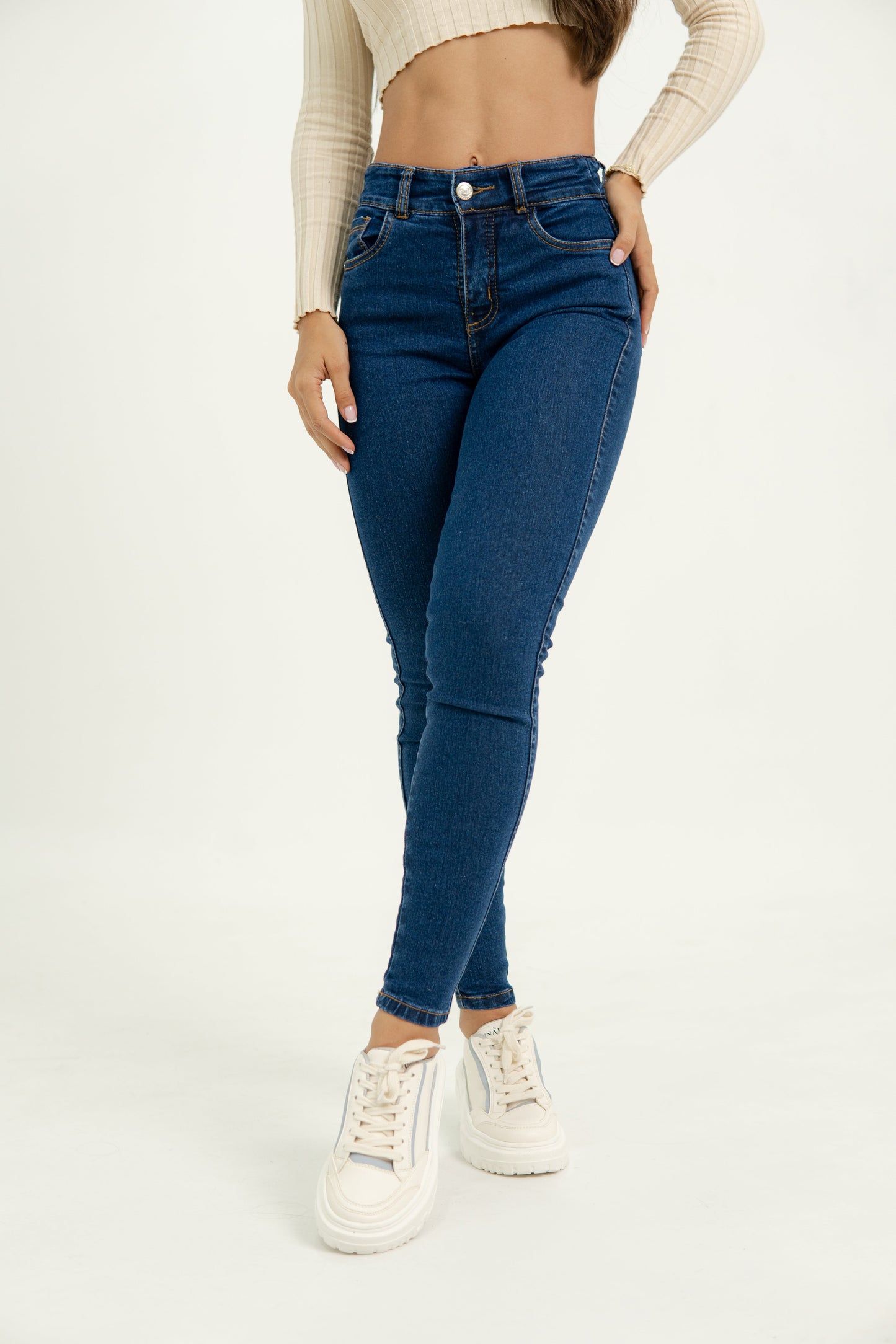 Ref 0031 Jean skinny, azul, tiro medio